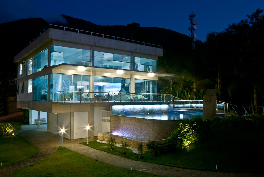 Casa De Alto Padrão a Venda Em Ilhabela